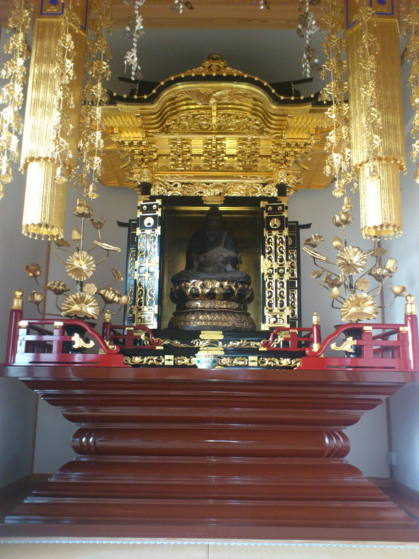 宮殿厨子塗替